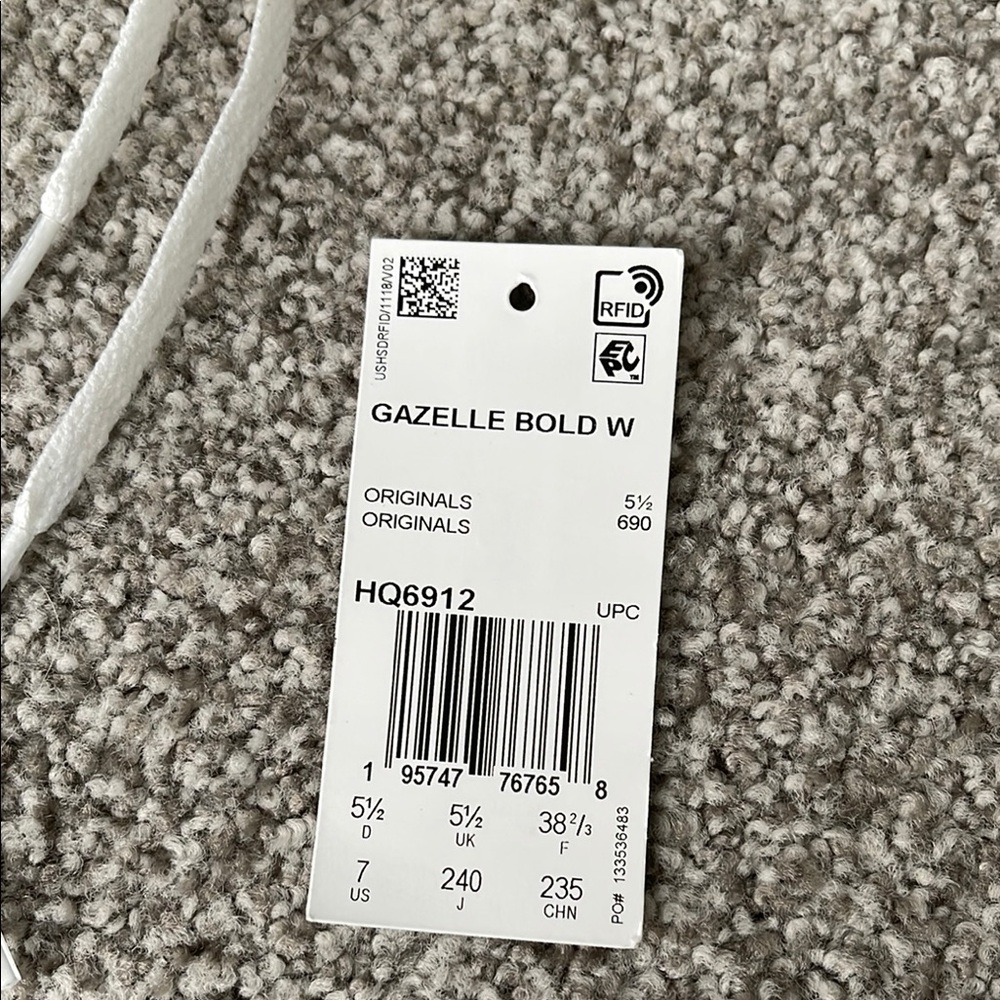 Adidas Gazelle Shoes - Picture 7 of 11